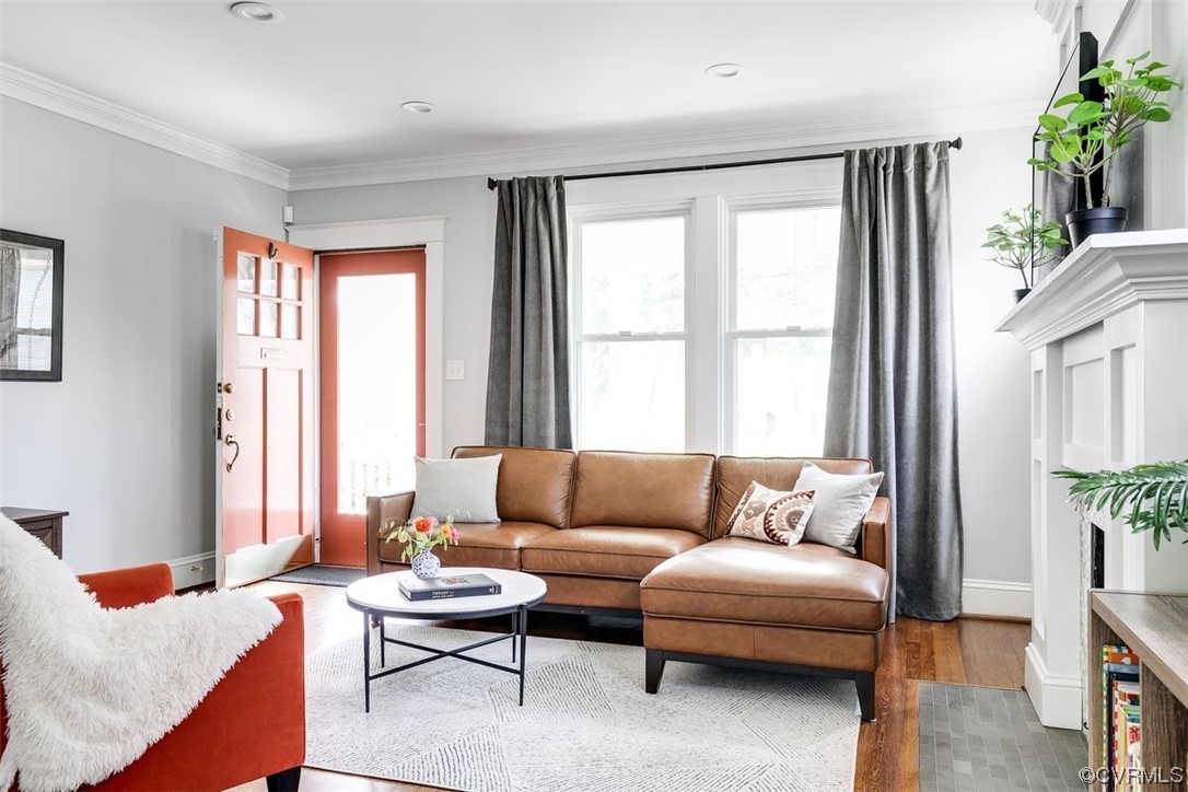 6806 Kensington Avenue