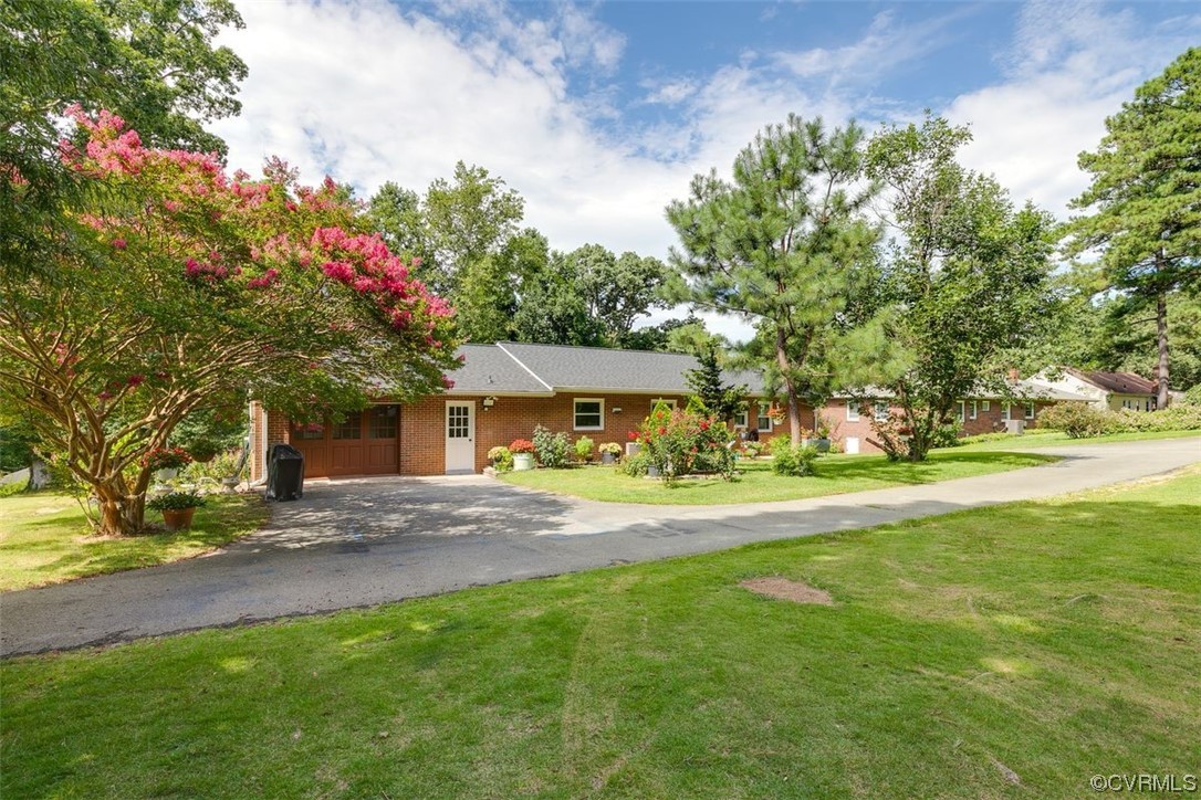 5252 Gravelbrook Drive