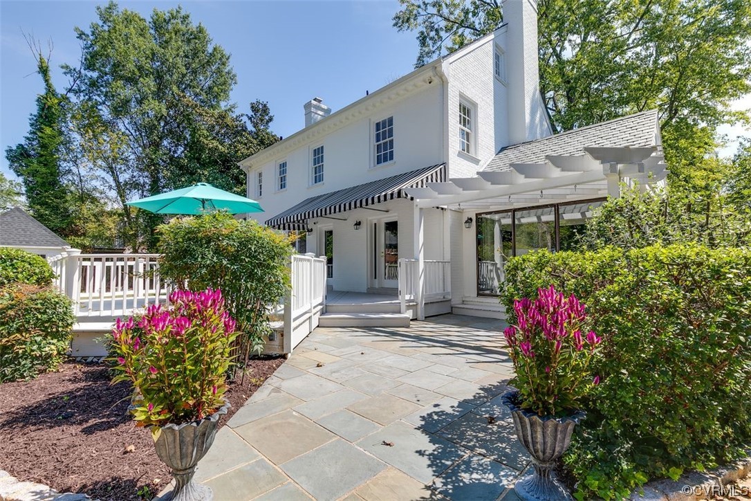 2 Canterbury Road