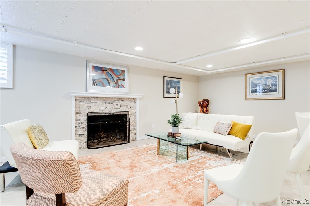 2 Canterbury Road