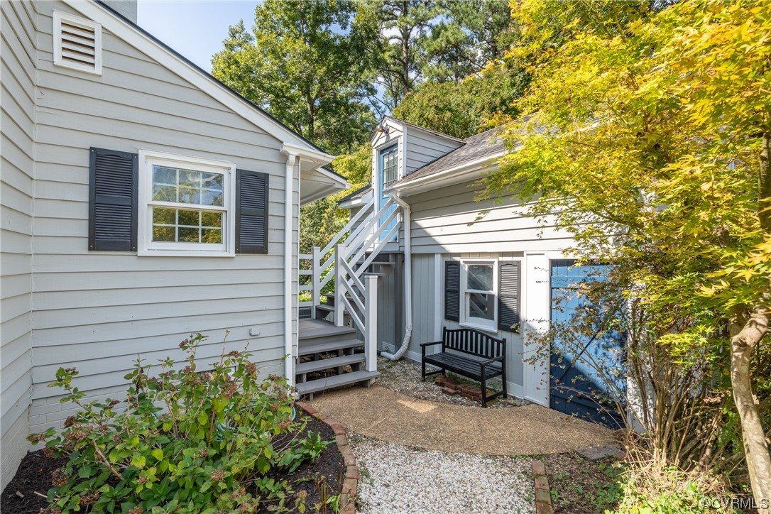 1720 Old Orchard Lane