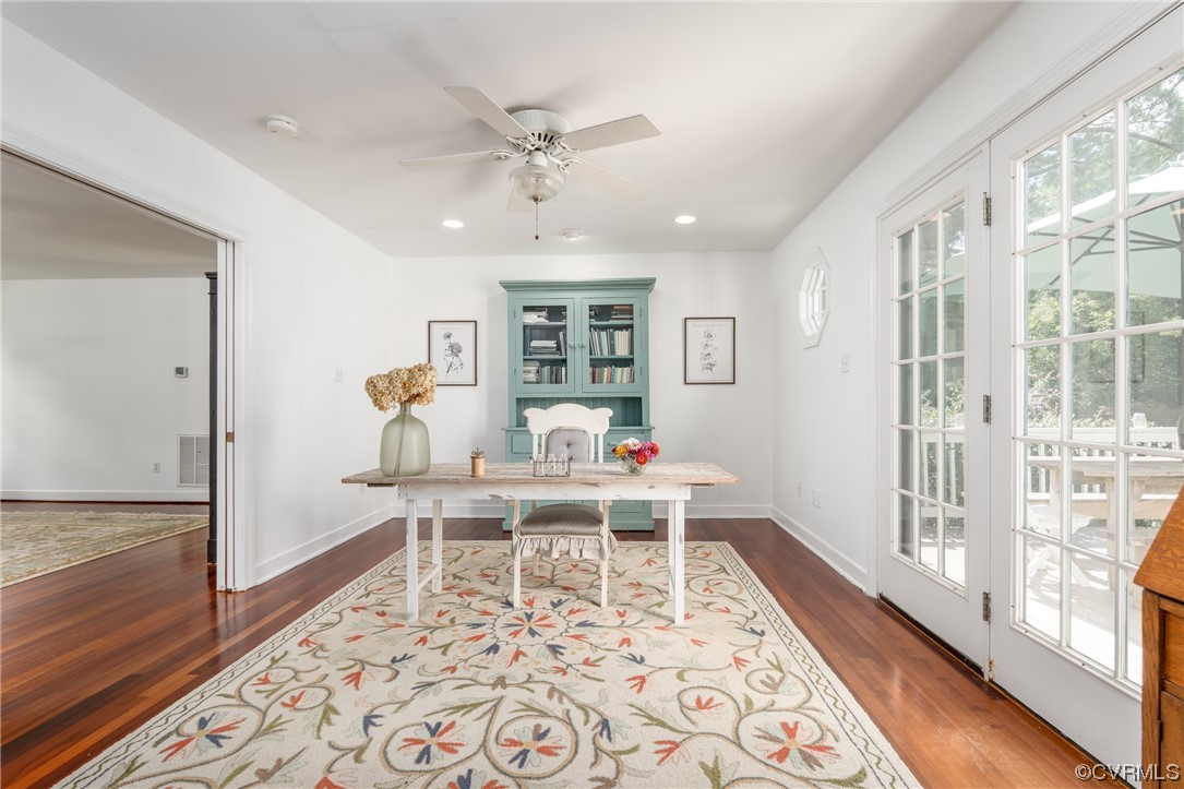 1720 Old Orchard Lane