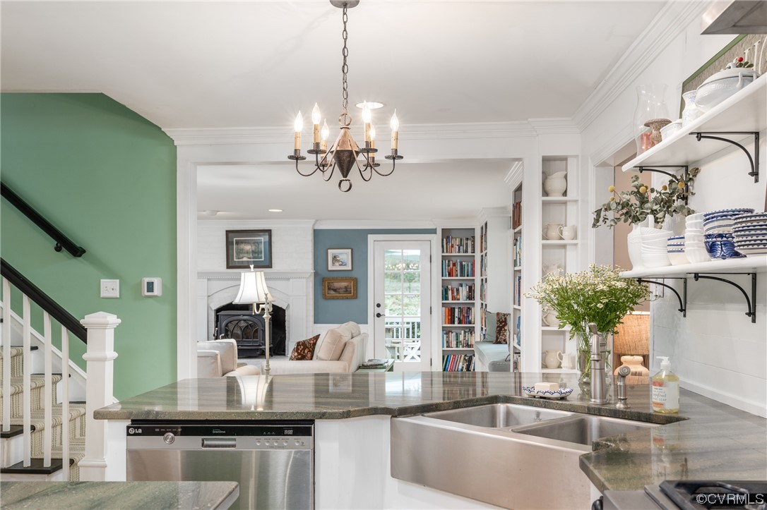 1720 Old Orchard Lane