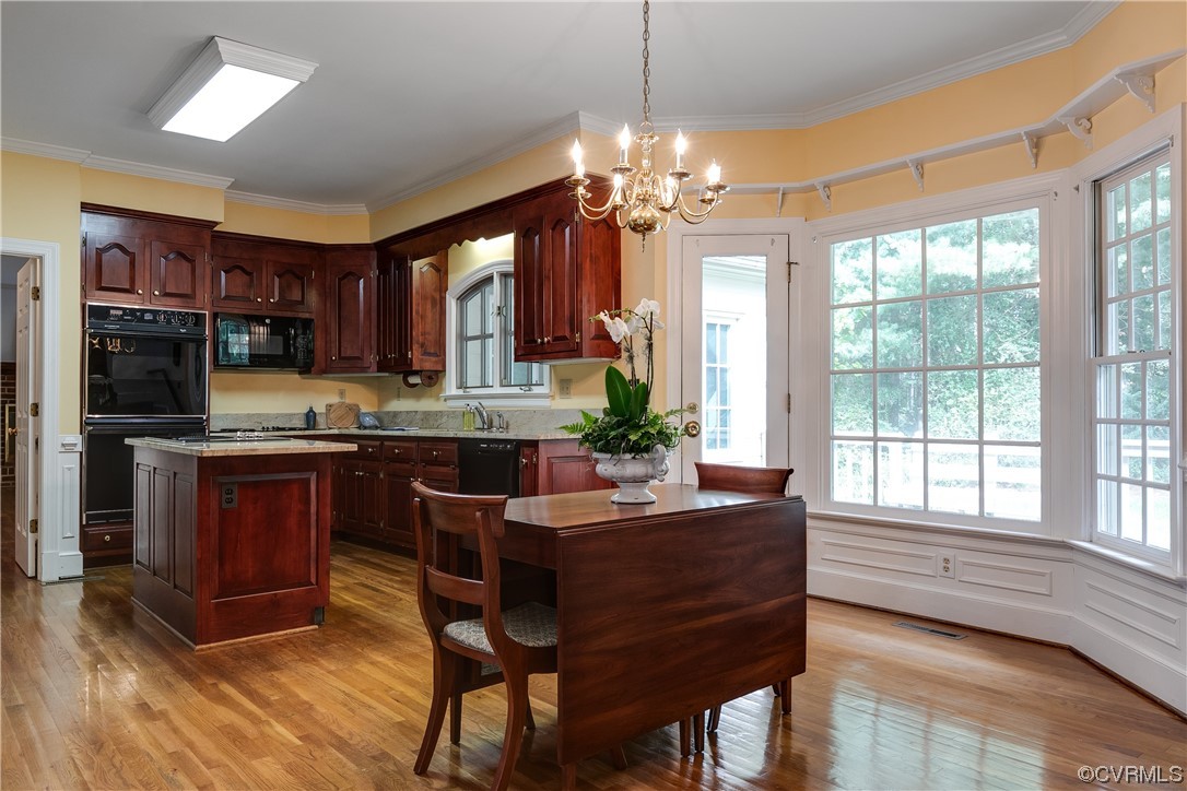 431 Dellbrooks Place