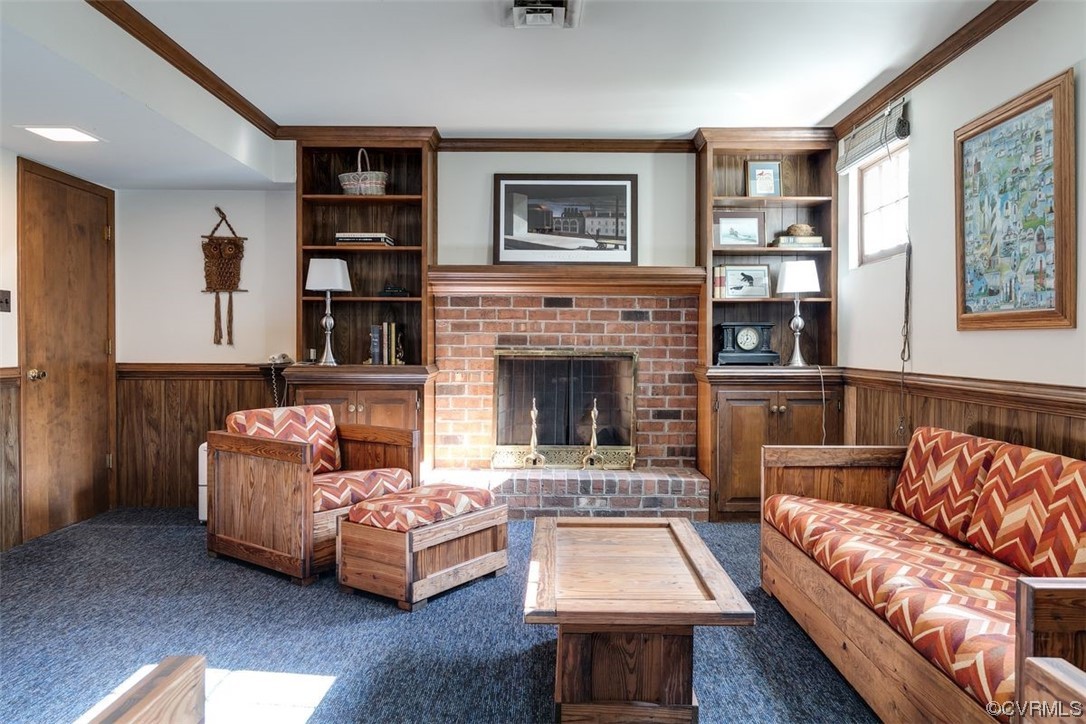 802 Lindsay Court