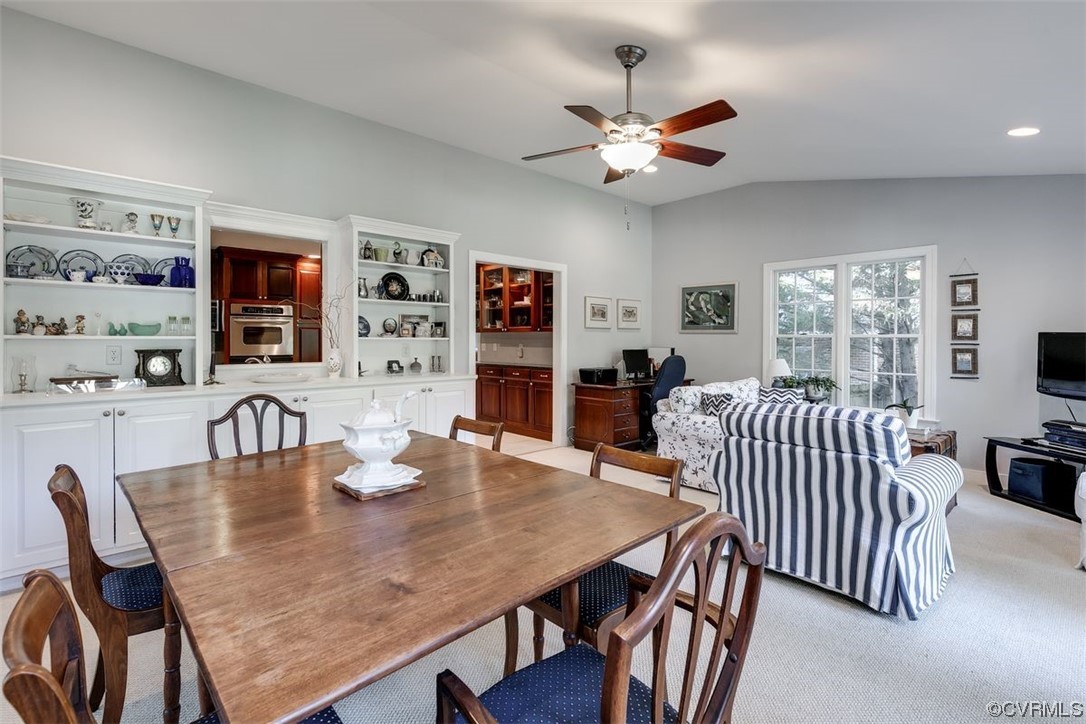 802 Lindsay Court
