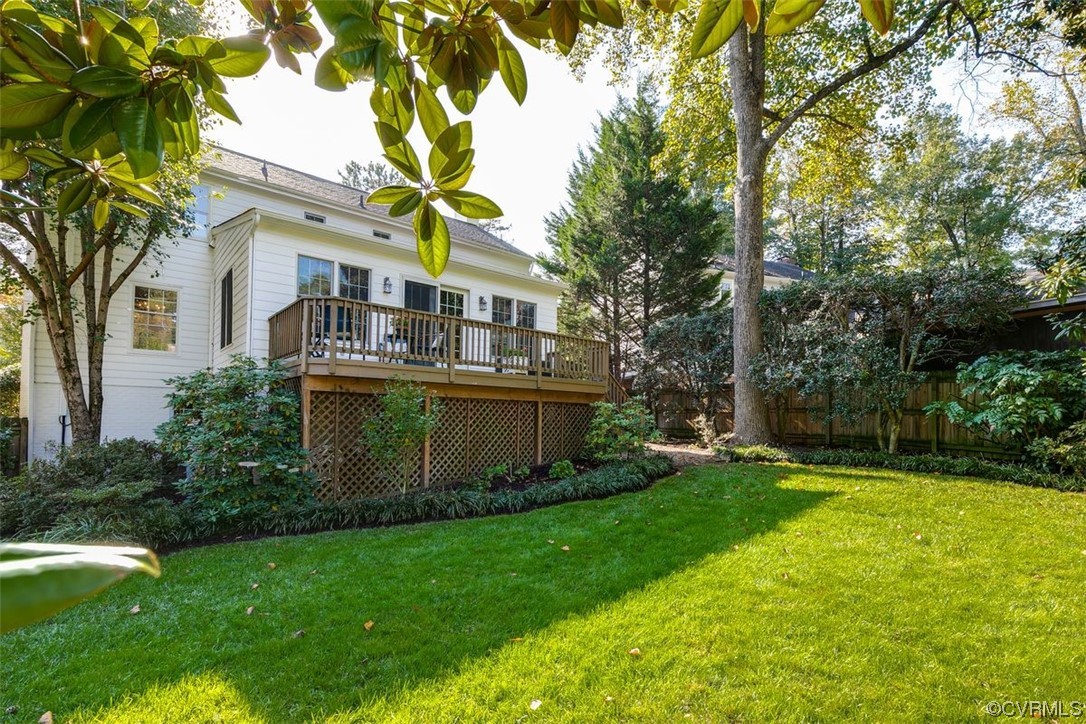 802 Lindsay Court