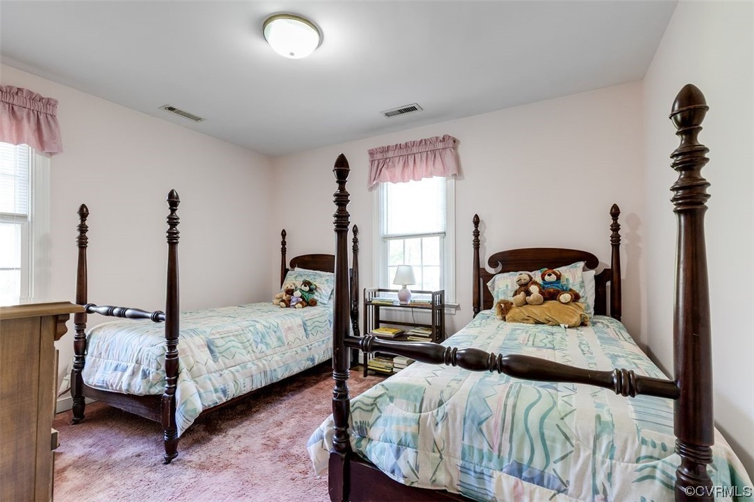 802 Lindsay Court