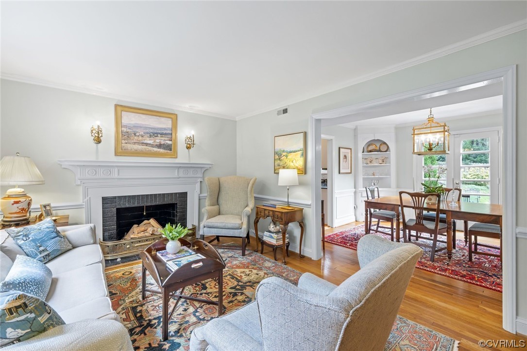709 Spottswood Road