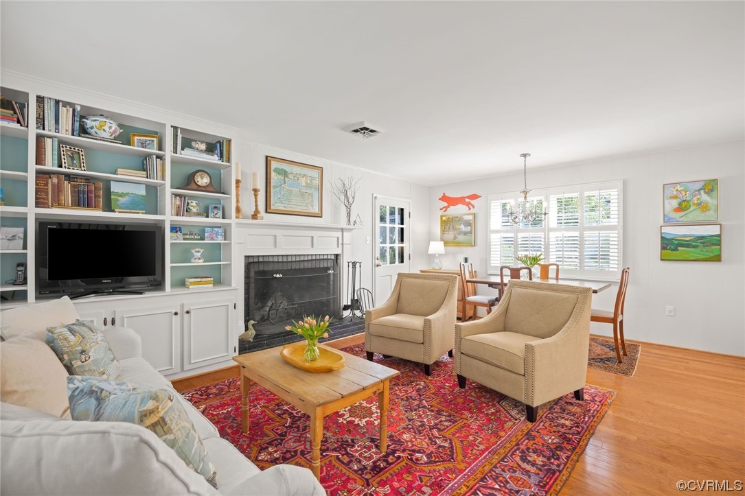 709 Spottswood Road