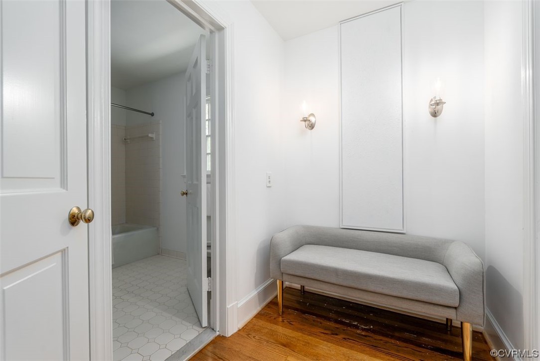 100 N Mooreland Road