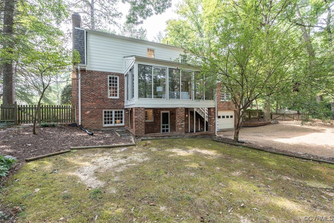 100 N Mooreland Road