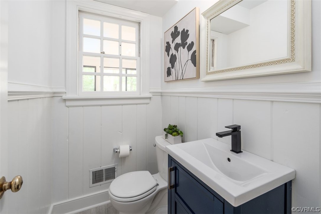 100 N Mooreland Road