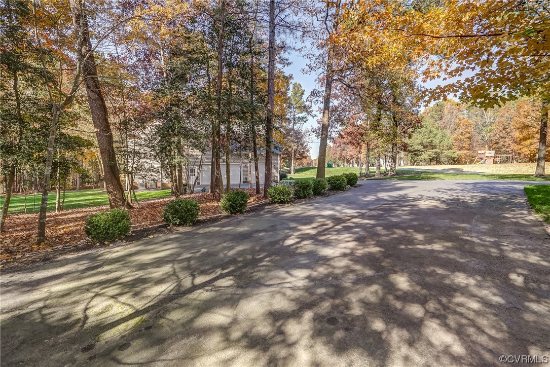 10607 Macandrew Lane