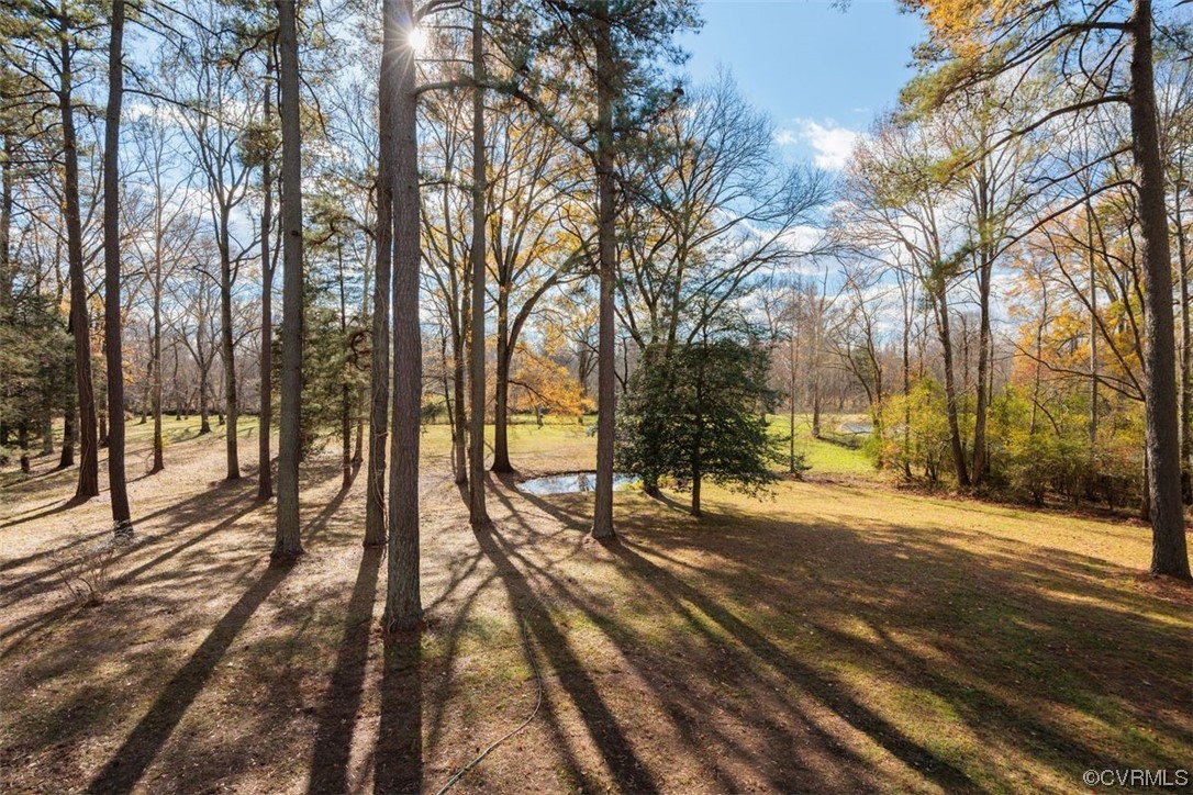 4 Lorraine Station Road