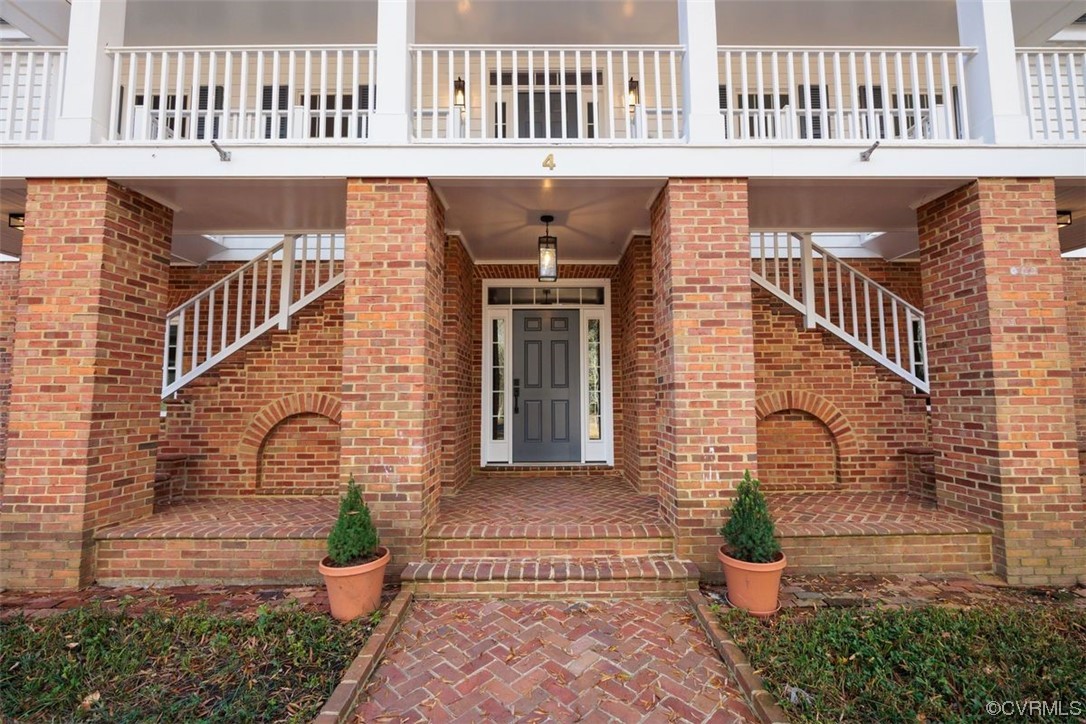 4 Lorraine Station Road