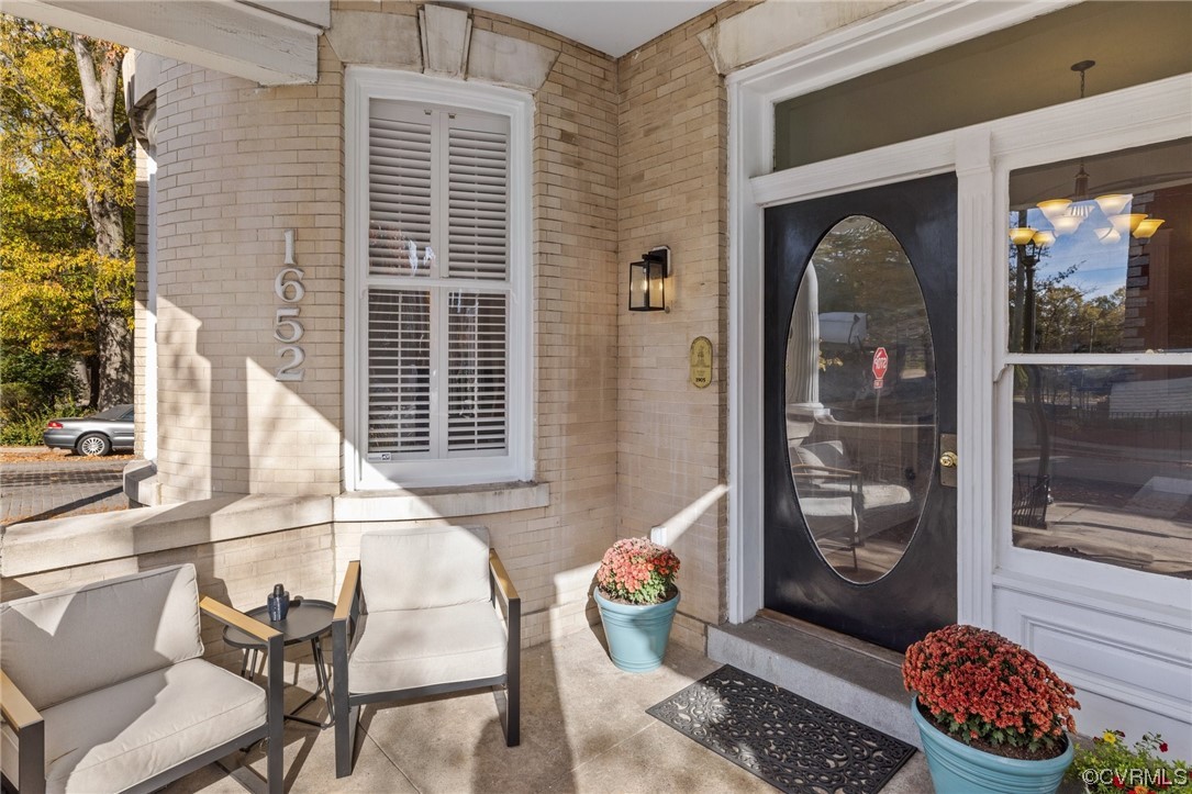 1652 W Grace Street Unit: U1A