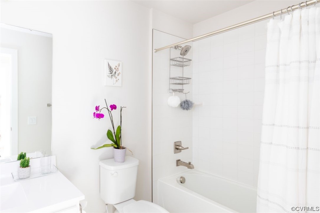 6708 Edith Oaks Way Unit: 15C