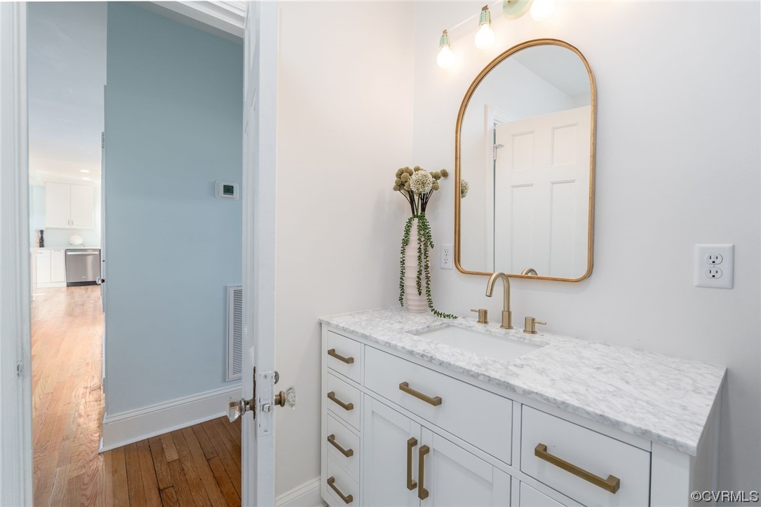 5812 Christopher Lane