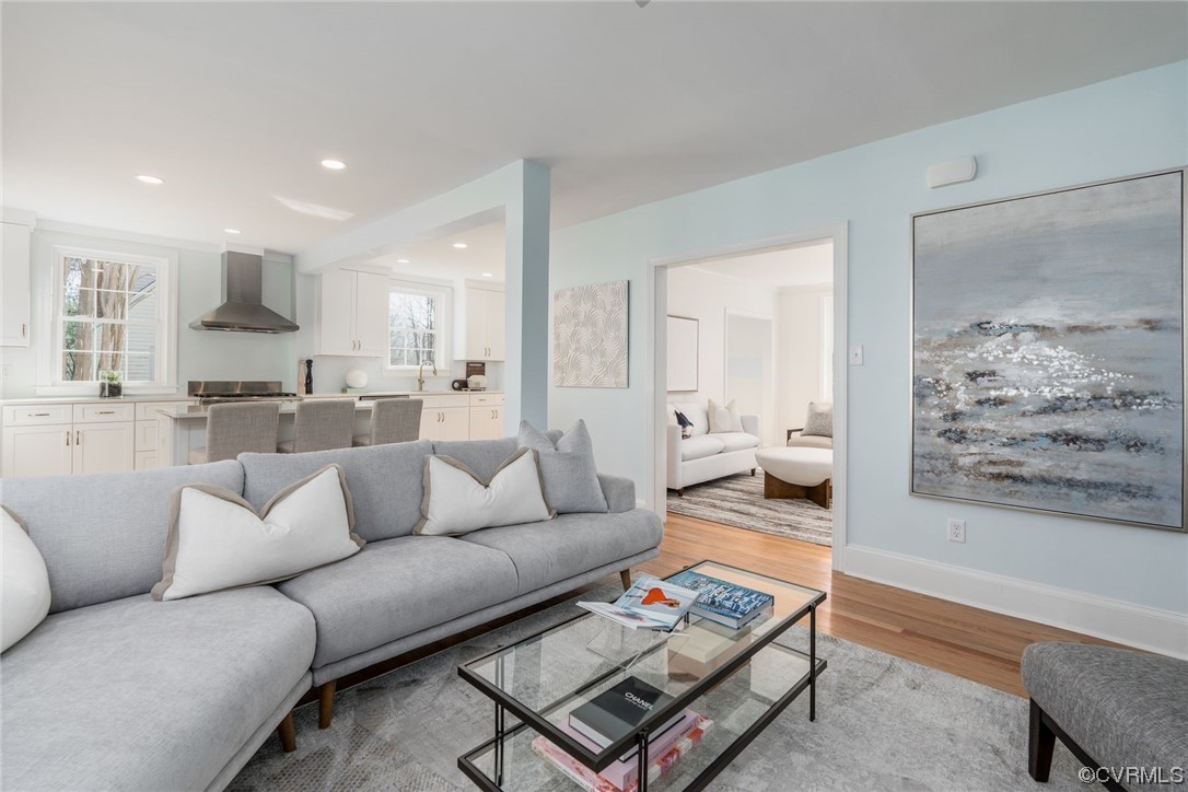 5812 Christopher Lane