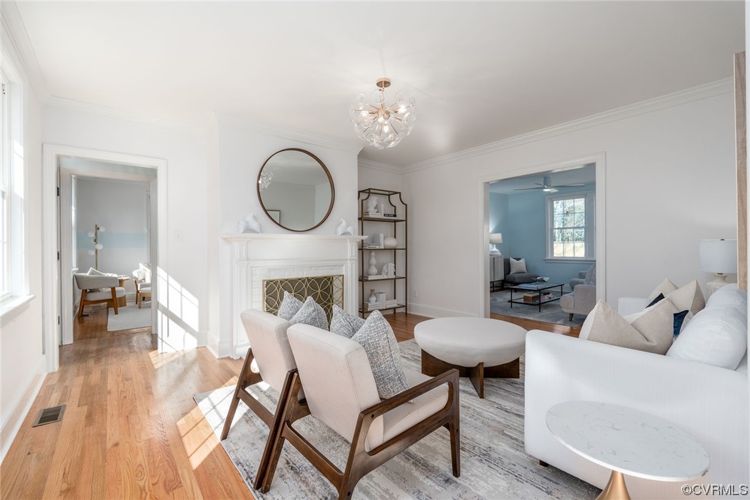 5812 Christopher Lane