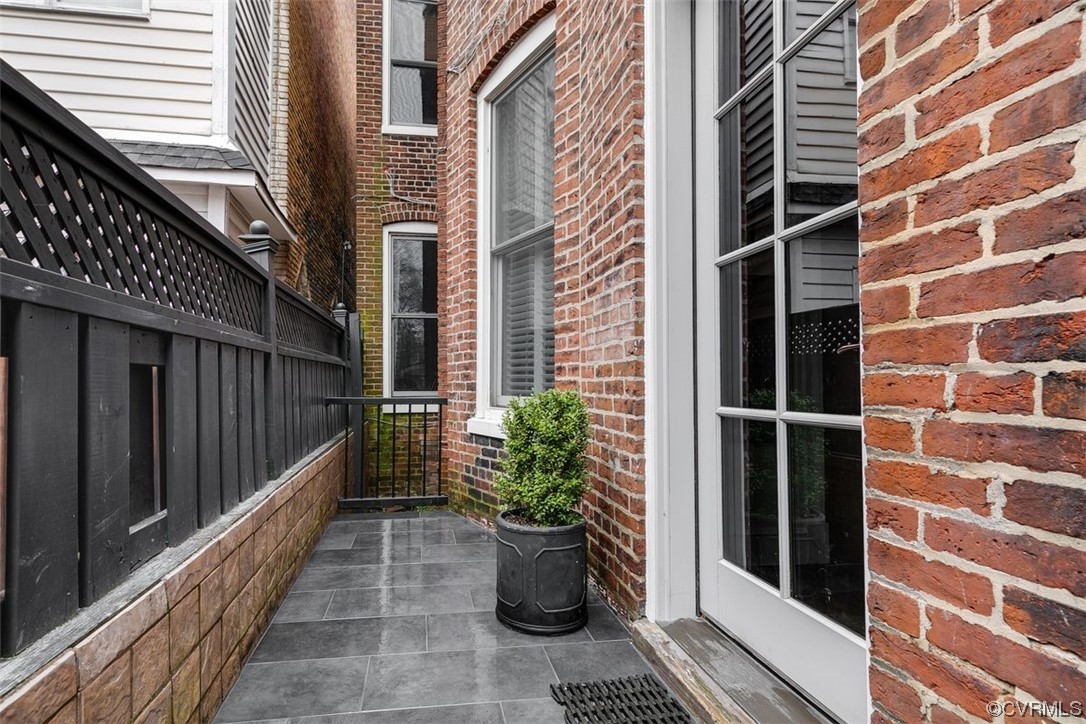 12 E Clay Street