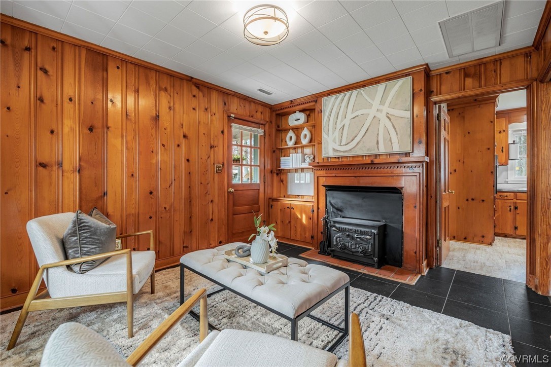 562 & 566 Ville Ponteaux Ln