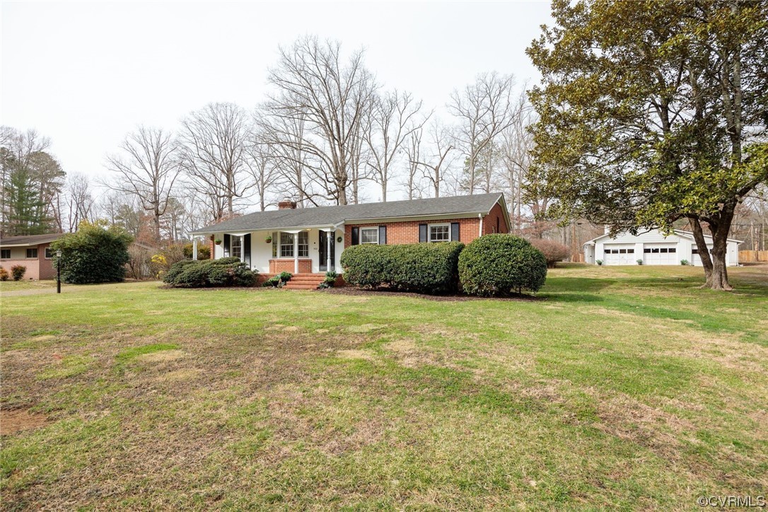 562 & 566 Ville Ponteaux Ln