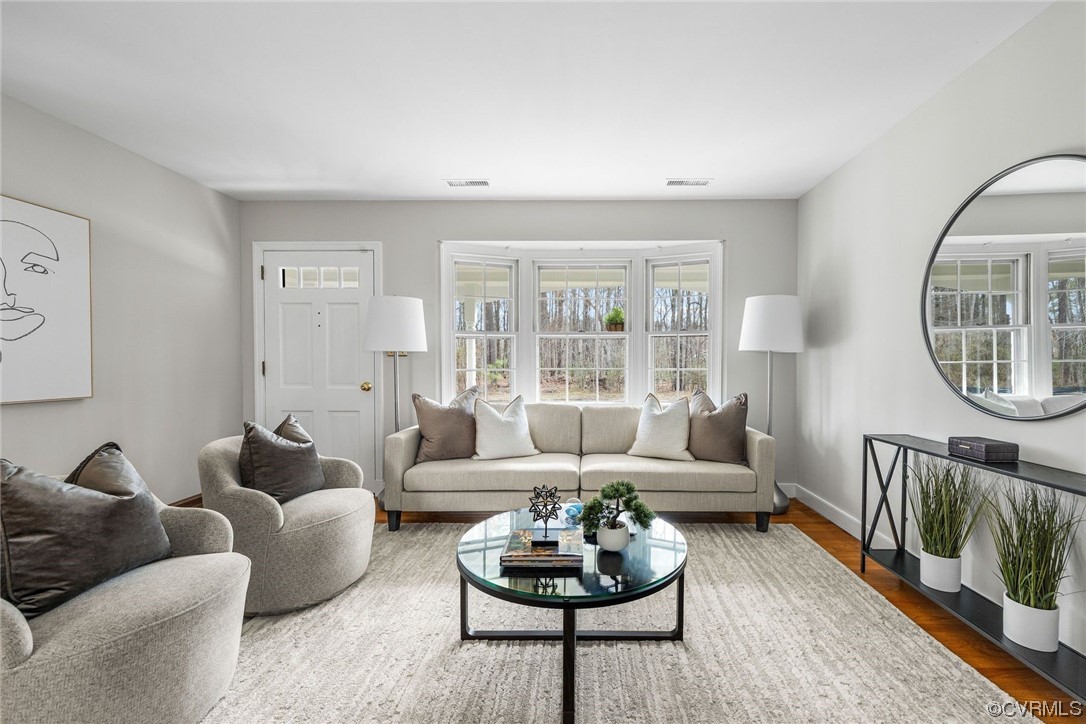 562 & 566 Ville Ponteaux Ln