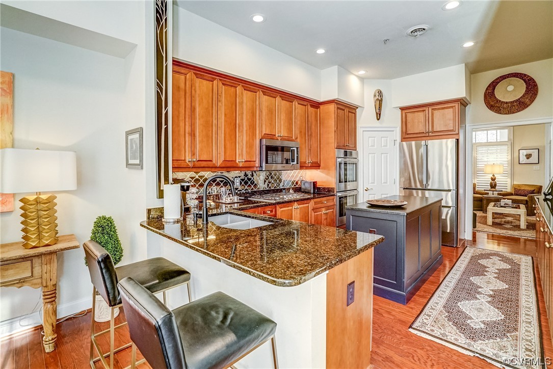 1205 Hyde Ln