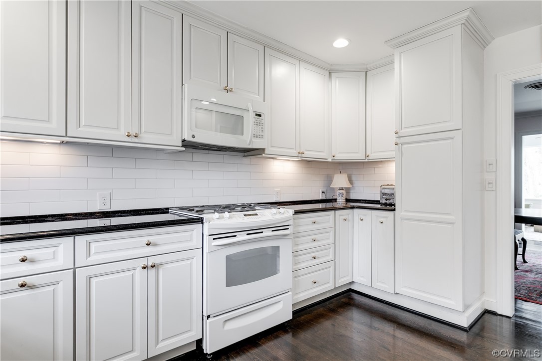 6161 River Rd Unit#33