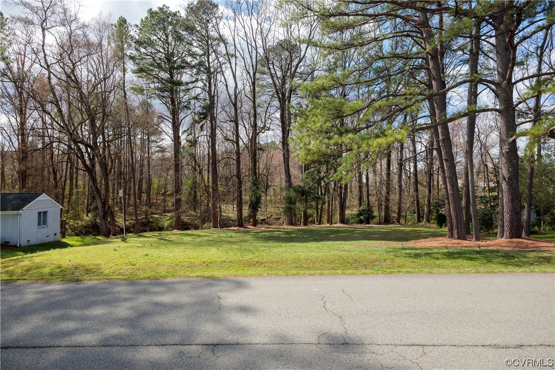 2340 Grassy Knoll Ln