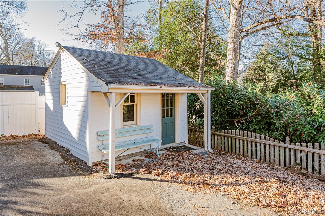 3616 Stratford Rd