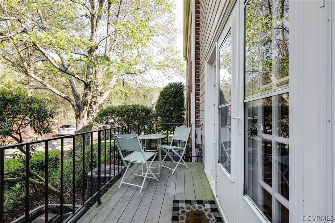 300 N Ridge Rd Unit#3