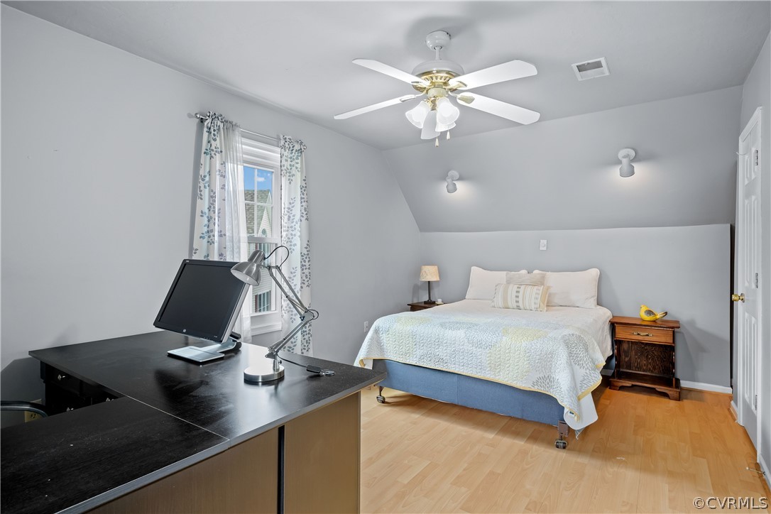 2900 Warfield Ridge Ter