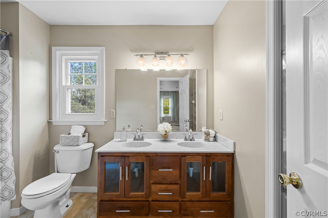 2900 Warfield Ridge Ter