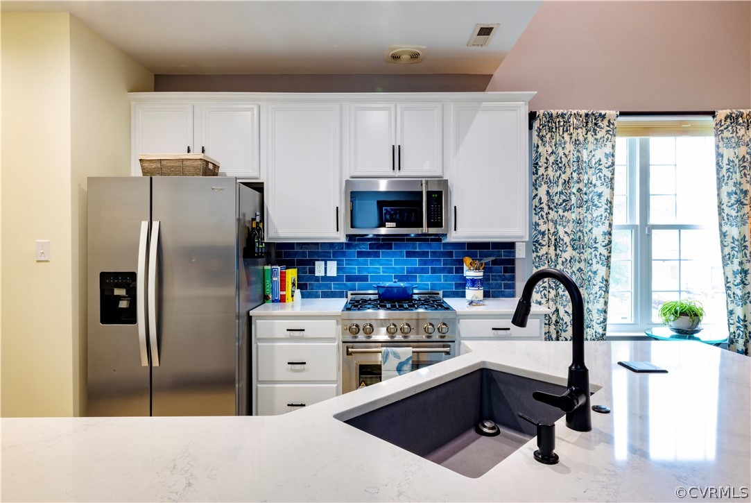 2412 Silver Lake Ter