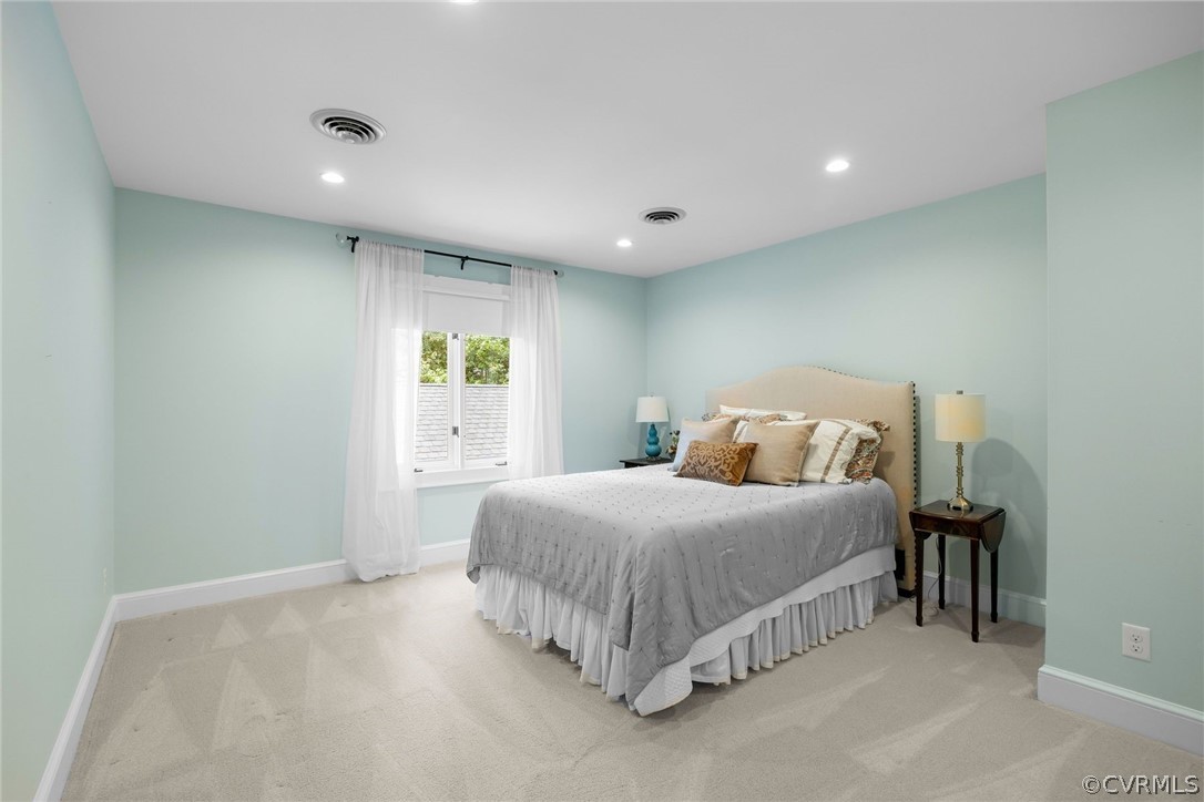 527 Sleepy Hollow Rd.