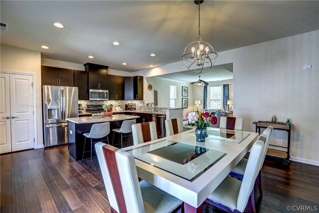 5541 Riverside Heights Way