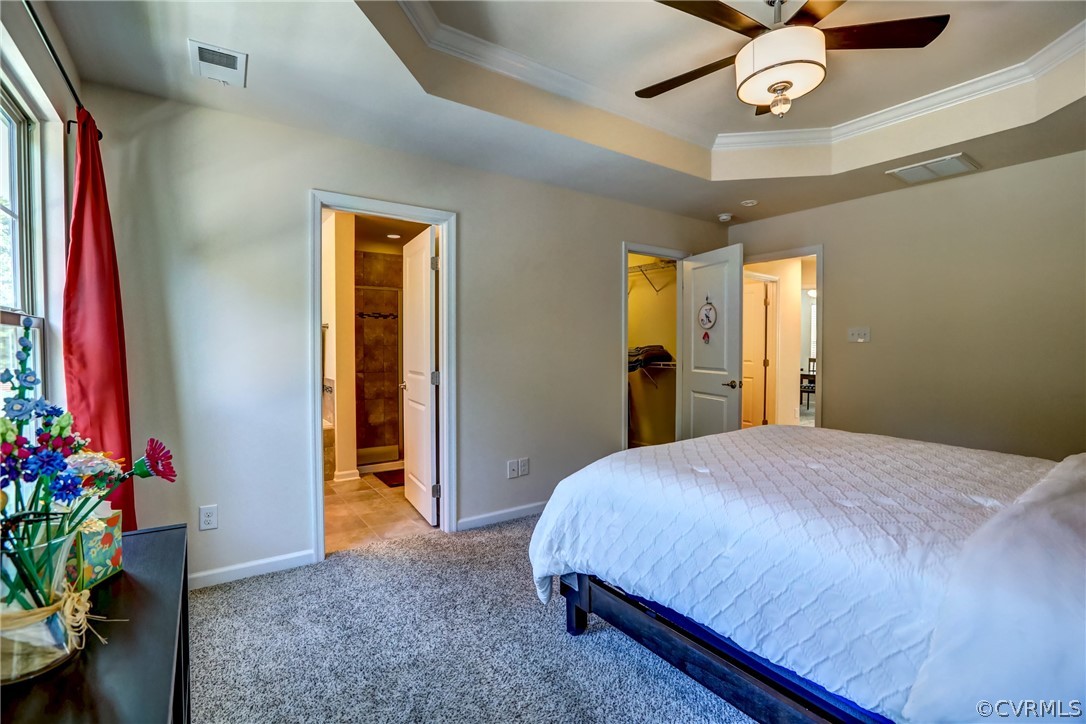 5541 Riverside Heights Way