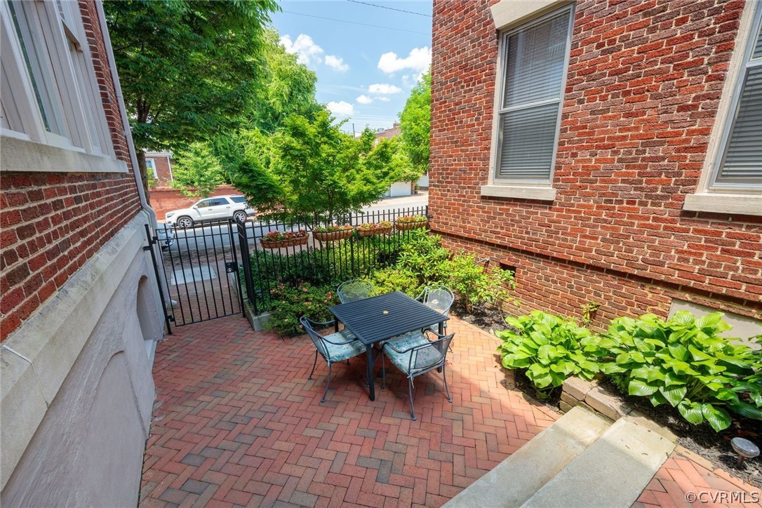 2600 E Grace St Unit#U12