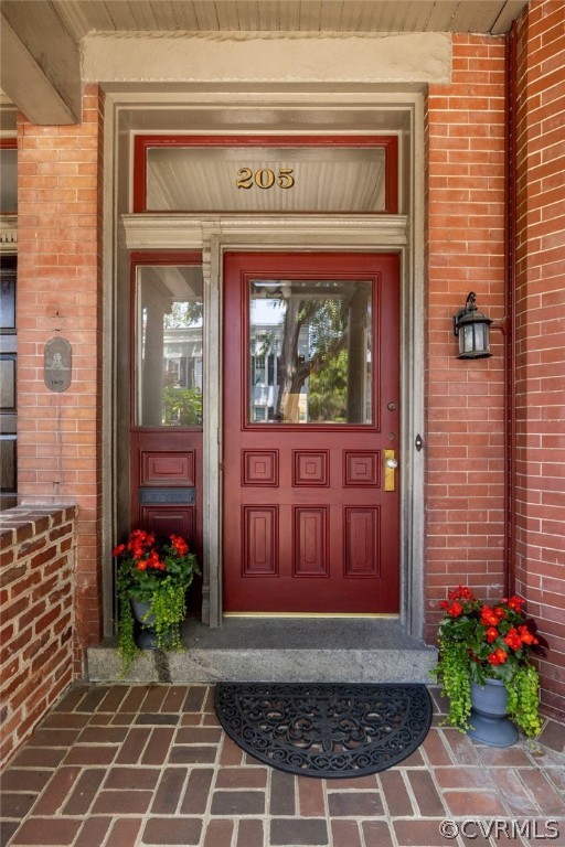 205 Strawberry St