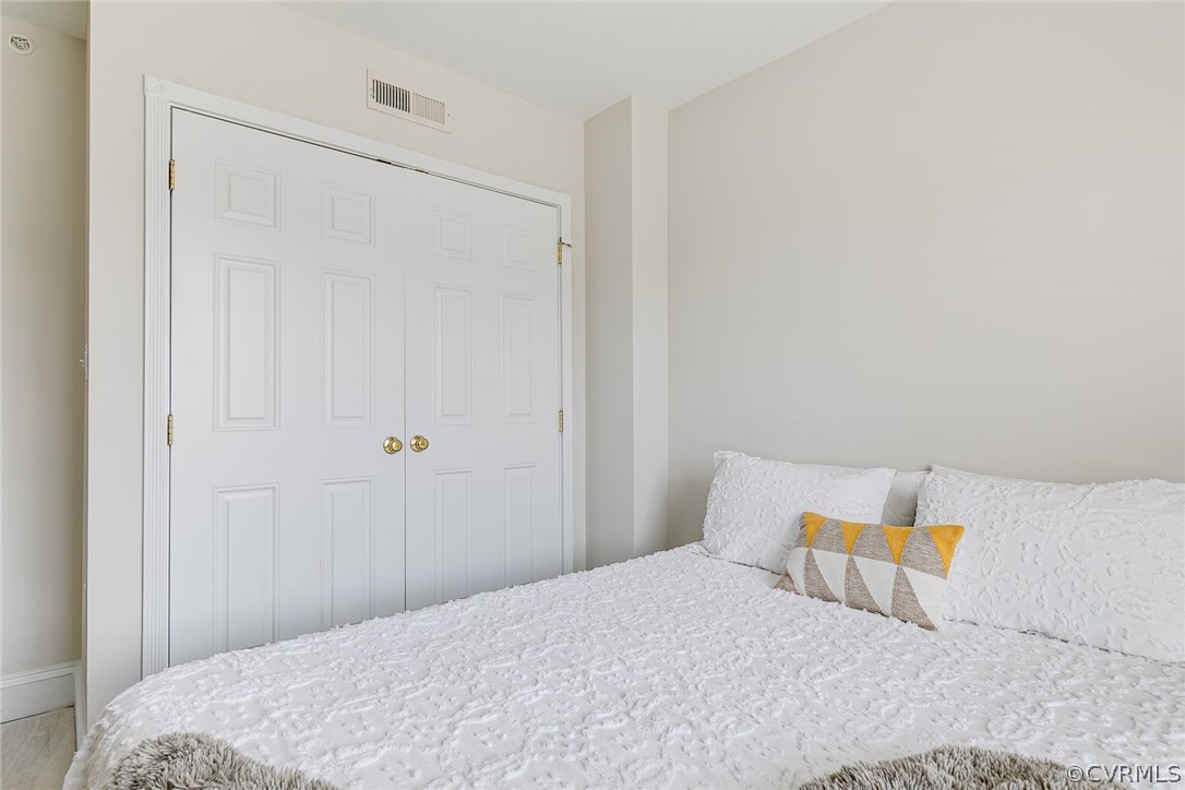 47 E Lock Ln Unit#U5