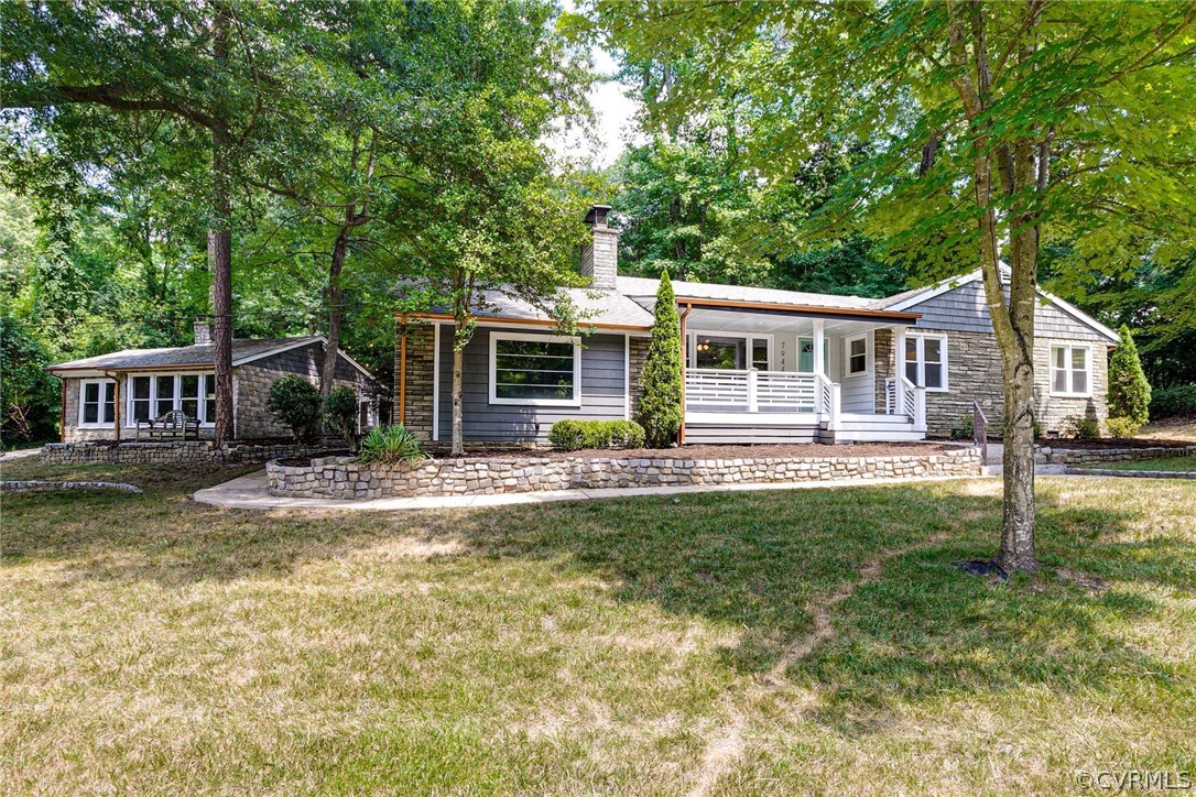 7944 Cherokee Rd