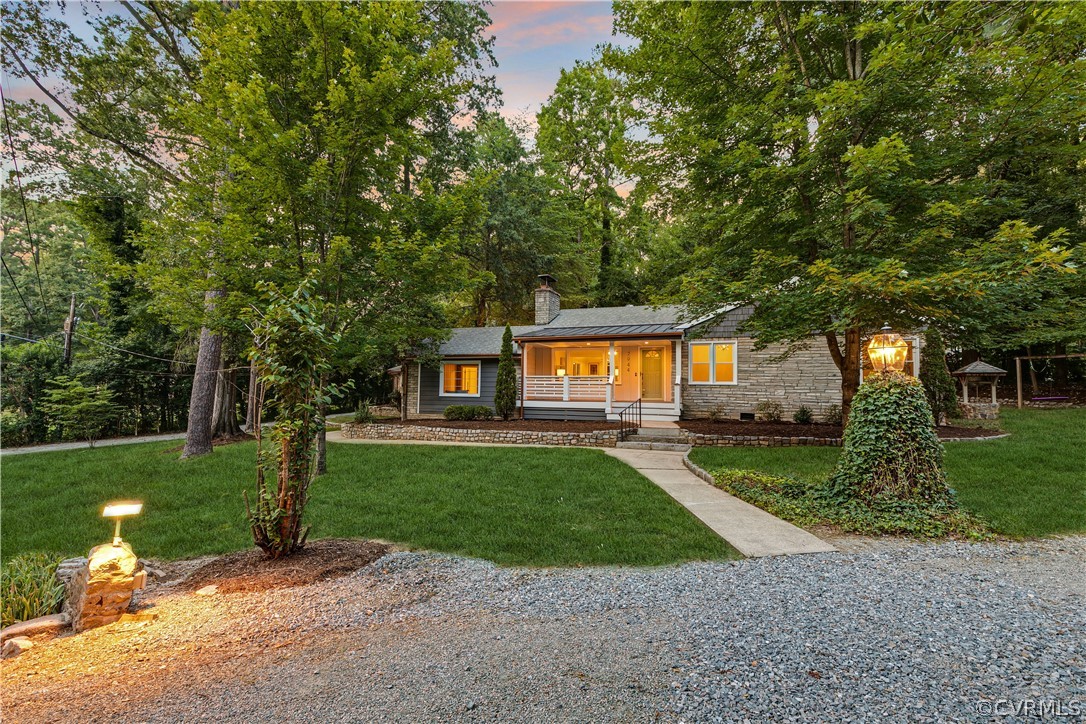 7944 Cherokee Rd