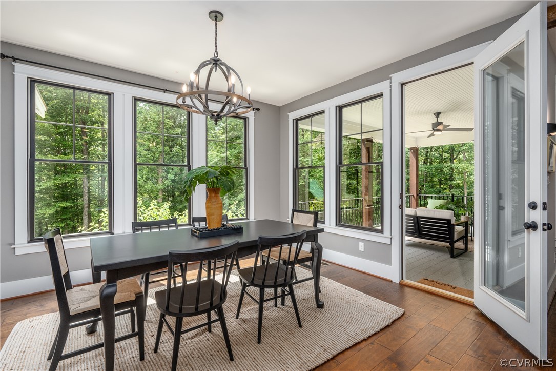 8301 Drakes Landing Ct