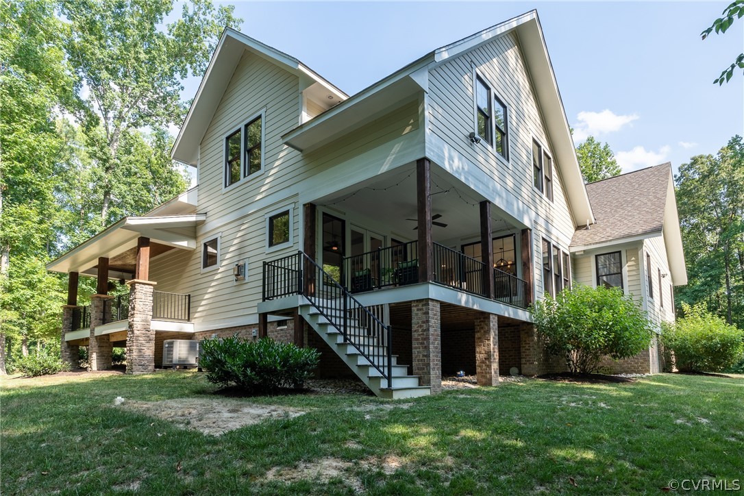 8301 Drakes Landing Ct