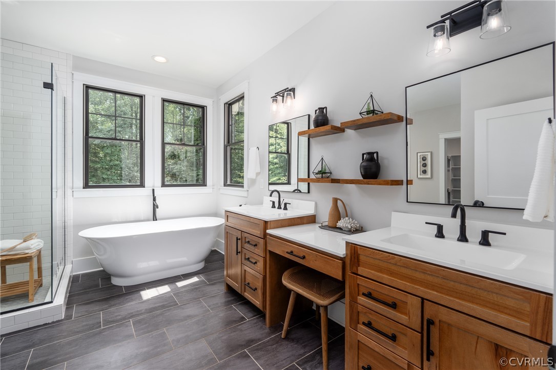 8301 Drakes Landing Ct