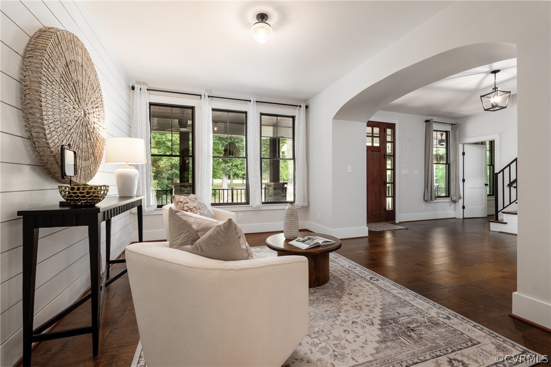 8301 Drakes Landing Ct