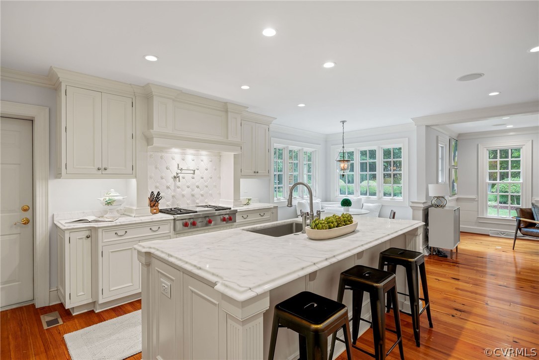 3981 Reeds Landing Cir